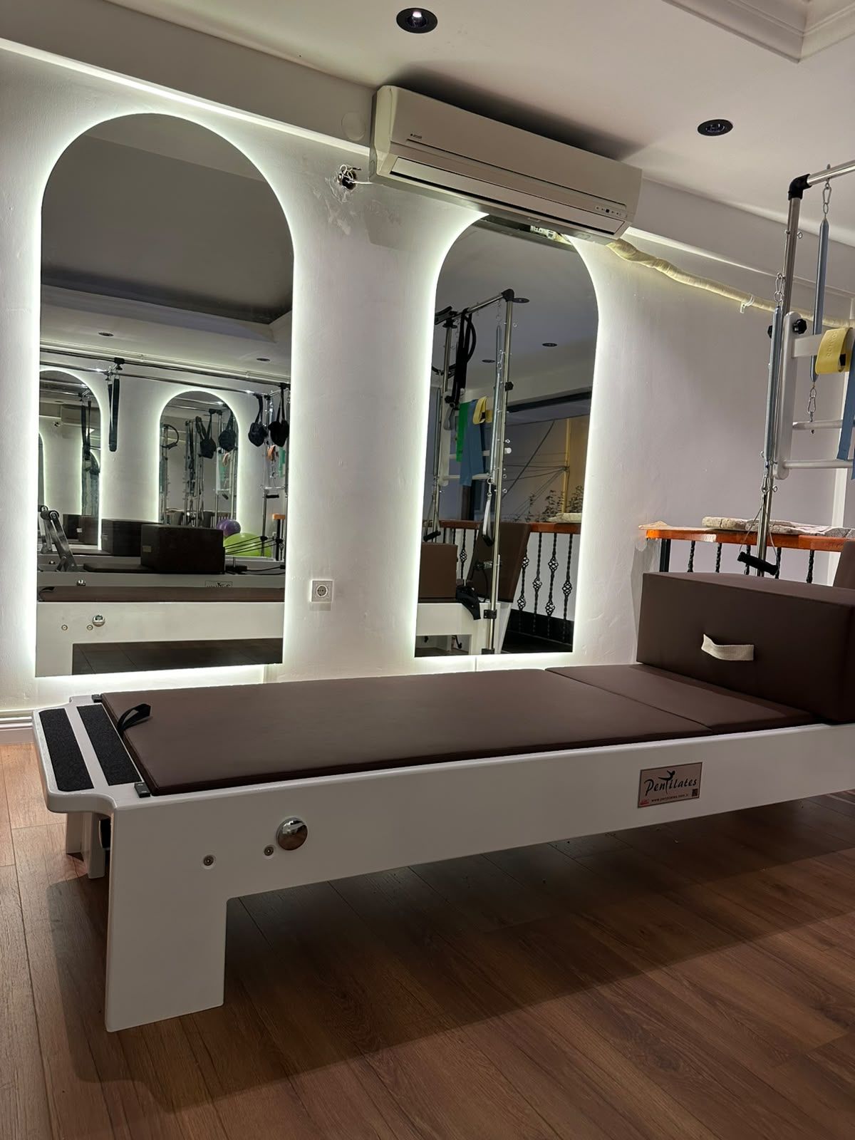 TechnoFit Ortaköy reformer stüdyosu